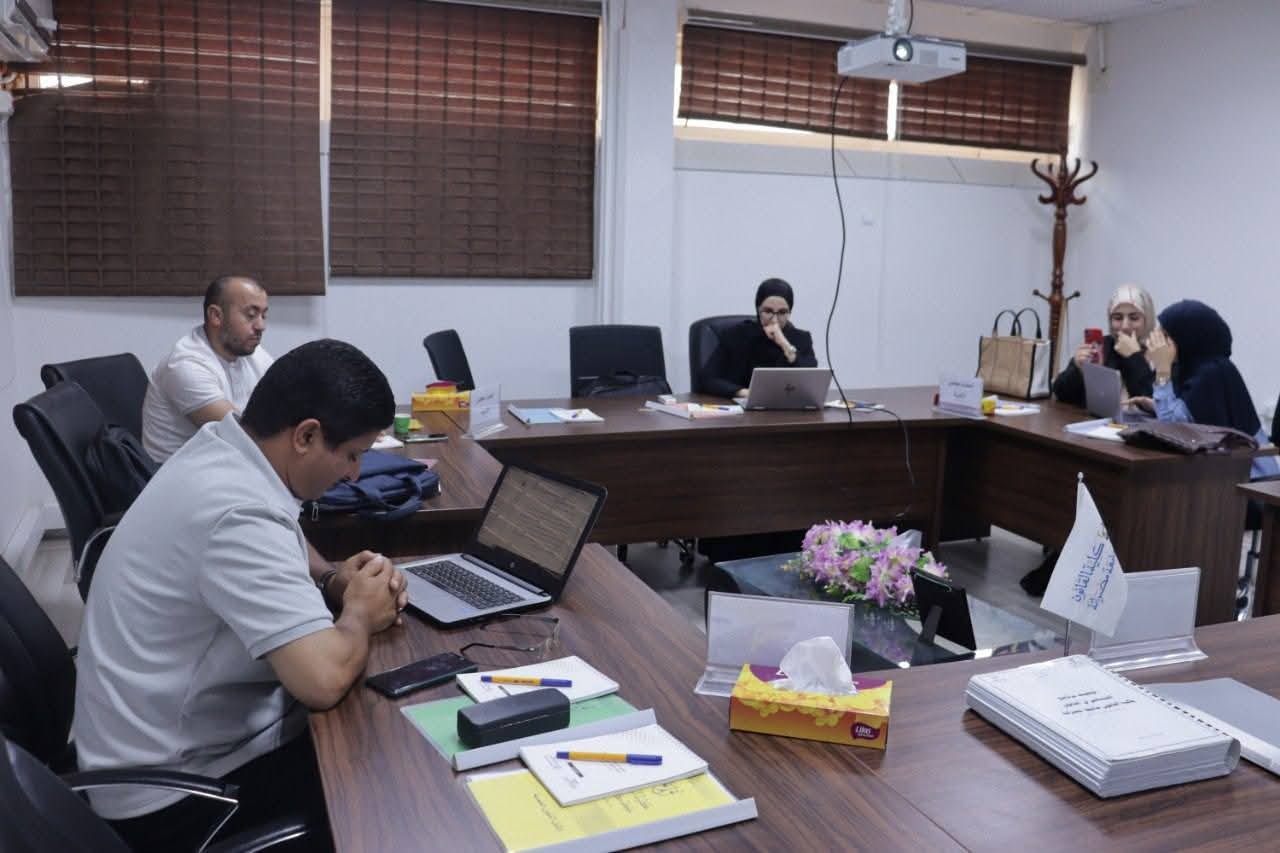 تفوق إقليمي جديد لطلاب كلية القانون بجامعة مصراتة ...