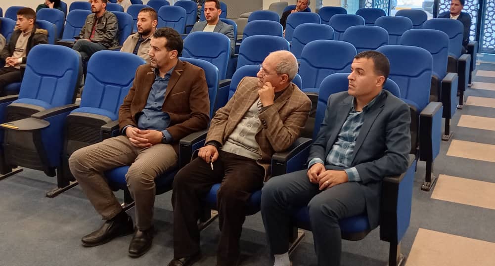 مناقشة رسالة الماجستير الموسومة بـــــــ (الإطار الشرعي والقانوني لحماية المستهلك - دراسة تحليلية مقارنة )