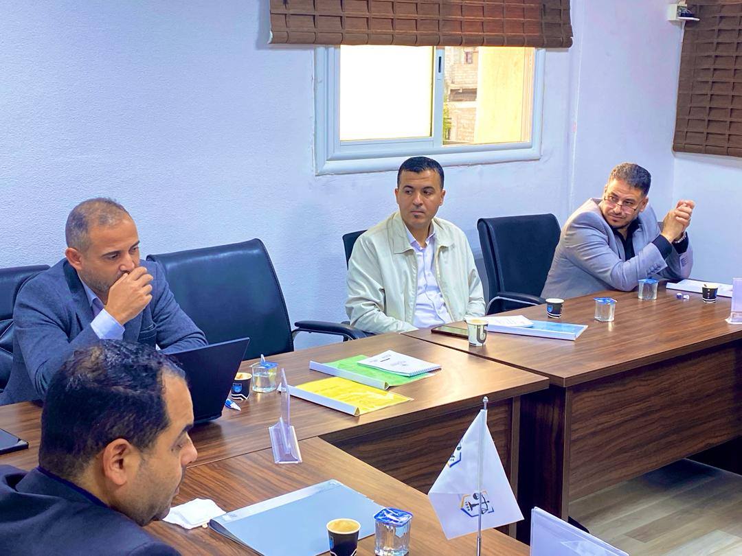 المجلس العلمي لكلية القانون يعقد اجتماعه العادي العاشر لسنة 2025م