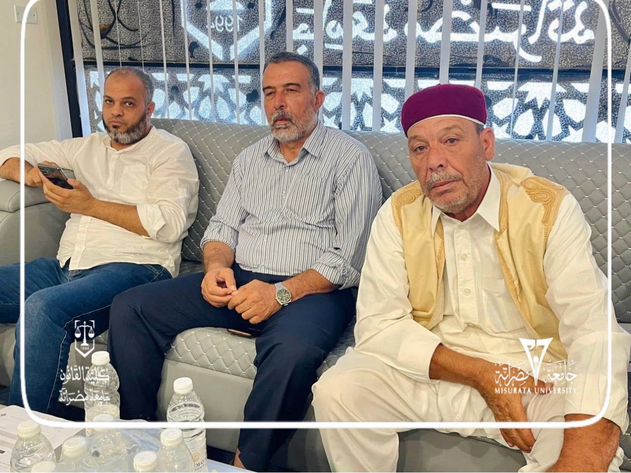 مكتب خدمة المجتمع والتعليم المستمر بالكلية ينظم جلسة حوارية بعنوان " خيارات حل الأزمة السياسية في ليبيا نقاش موضوعي حول النظام الملكي "