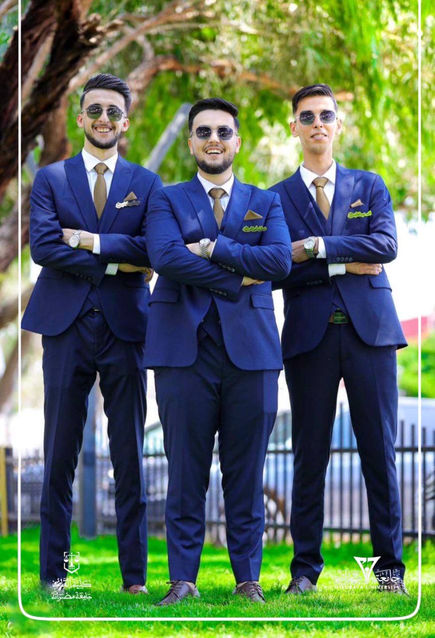 مناقشة مشاريع التخرج لطلاب الفصل الدراسي ربيع 2023-2024.