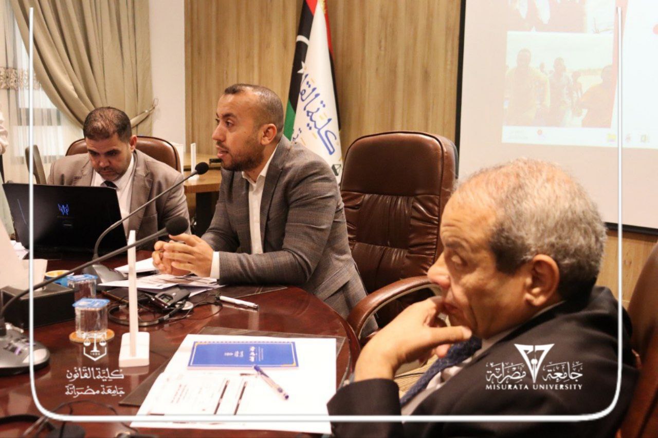 كلية القانون جامعة مصراتة بالشراكة مع مركز ليبيا للدراسات ومؤسسة فريديرش إيبرت تنظم مائدة مستديرة عن الهجرة غير الشرعية