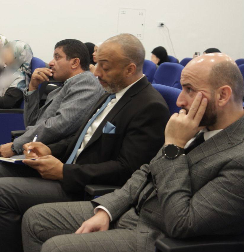 كلية القانون جامعة مصراتة تقيم جلسة حوارية بعنوان الطلاق بين الحق والرحمة -قراءة في الأبعاد الشرعية والقانونية والاجتماعية والنفسية-"   