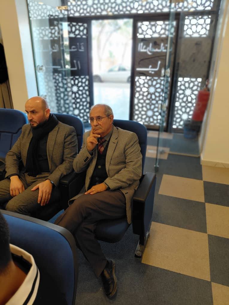 كلية القانون ومركز البحوث بجامعة مصراتة ينظمان جلسة حوارية حول سبل الحد من ظاهرة بطء التقاضي