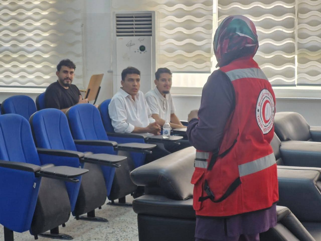 كلية القانون بجامعة مصراتة تنظم دورة تدريبية في مجال الإسعافات الأولية.