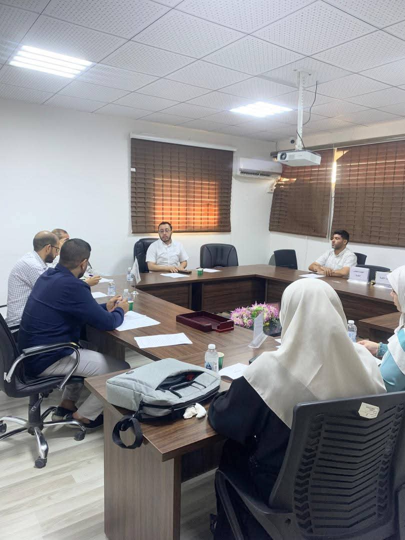 اجتماع دوري لقسم الجودة وتقييم الأداء بكلية القانون لمتابعة تنفيذ معايير الاعتماد البرامجي